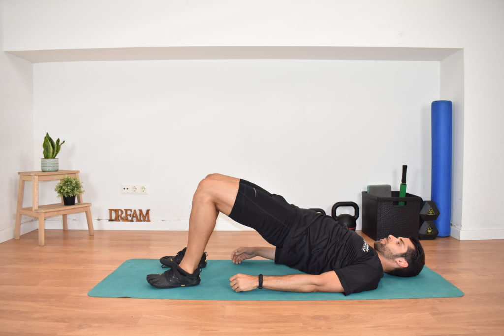 rutina-de-ejercicios-en-casa-sin-material-en-forma-con-marc